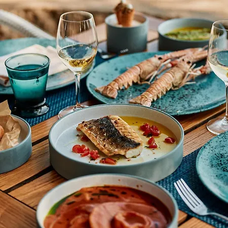 Falkensteiner Residences Senia * 돈제페트레케인